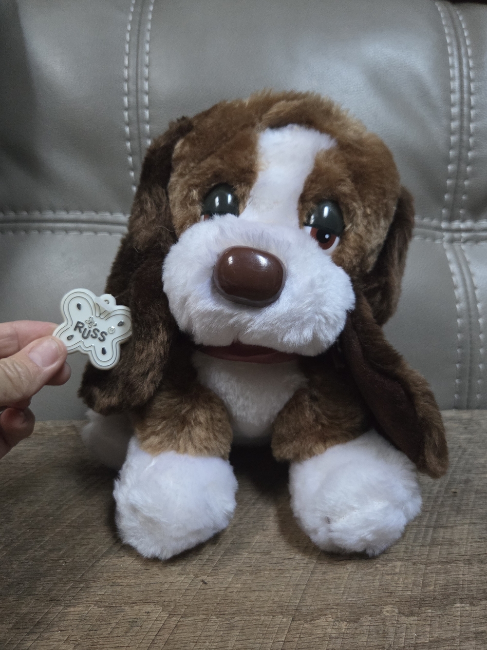 Vintage Russ Berrie Baxter the Bashful Basset Hound Plush Dog Stuffed Animal B1P